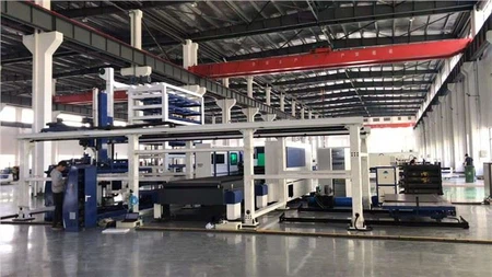 Top Suppliers 1500W 2000W Aluminum Sheet Metal CNC Fiber Laser Cutting Machine With Exchange Table